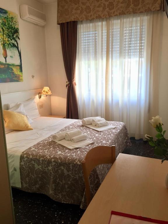 Hotel Scandinavia Marina di Massa Εξωτερικό φωτογραφία